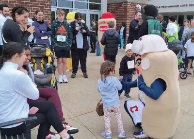 Onion Mascot at Kiwanis Club Pancake Breakfast Run